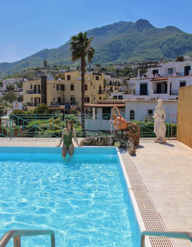 Weekend a Ischia: terme, giardini e tramonti