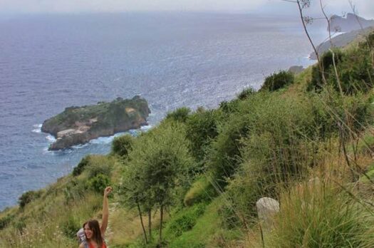 Trekking al Fiordo di Crapolla: guida al sentiero